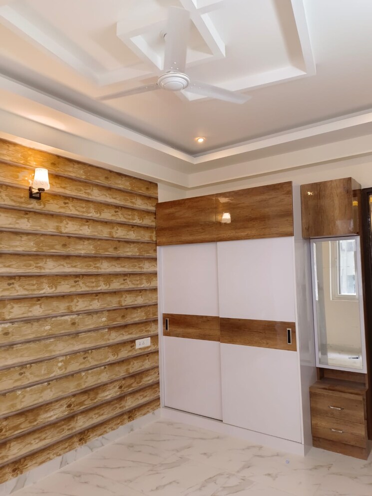 Room, sector 47 4 Bedroom 3000 Sq.Ft. Apartment In Sector 47 Gurgaon 9578619