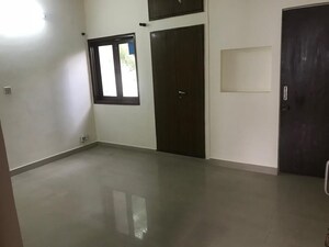 3 BHK Builder Floor For Rent in Sarita Vihar