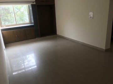 Room in 3 BHK Builder Floor at Sarita Vihar – for Rent