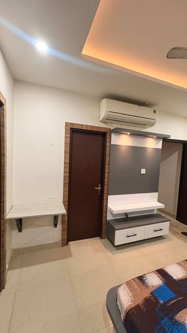 Living Room, lda-parijaat-apartments 3 Bedroom 2000 Sq.Ft. Apartment In Gulzar Colony Lucknow 9578633