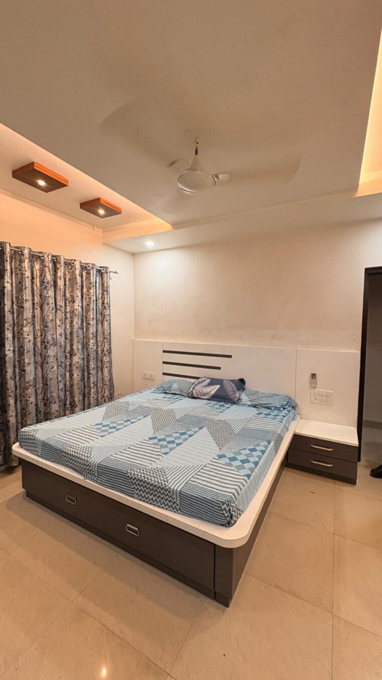 Bedroom, lda-parijaat-apartments 3 Bedroom 2000 Sq.Ft. Apartment In Gulzar Colony Lucknow 9578633