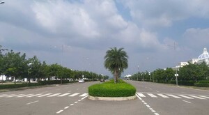  Plot For Sale in DLF Hyde Park, South Mullanpur
