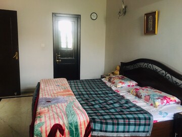 Bedroom in 2 BHK Builder Floor at AEZ Aloha, Sector 57 – for Rent