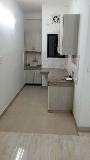 Bathroom in 1 RK Builder Floor at Sector 21 – for Rent