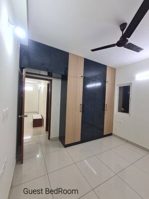Room in 2 BHK Apartment at Prestige Finsbury Park Hyde, Bagaluru – for Rent