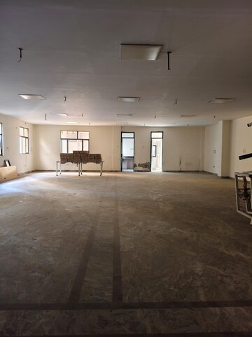  Warehouse For Rent in Sector 63