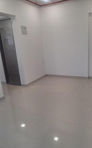 Room in 1 BHK Apartment at Rakesh CHS Kandivali, Kandivali West – for Sale