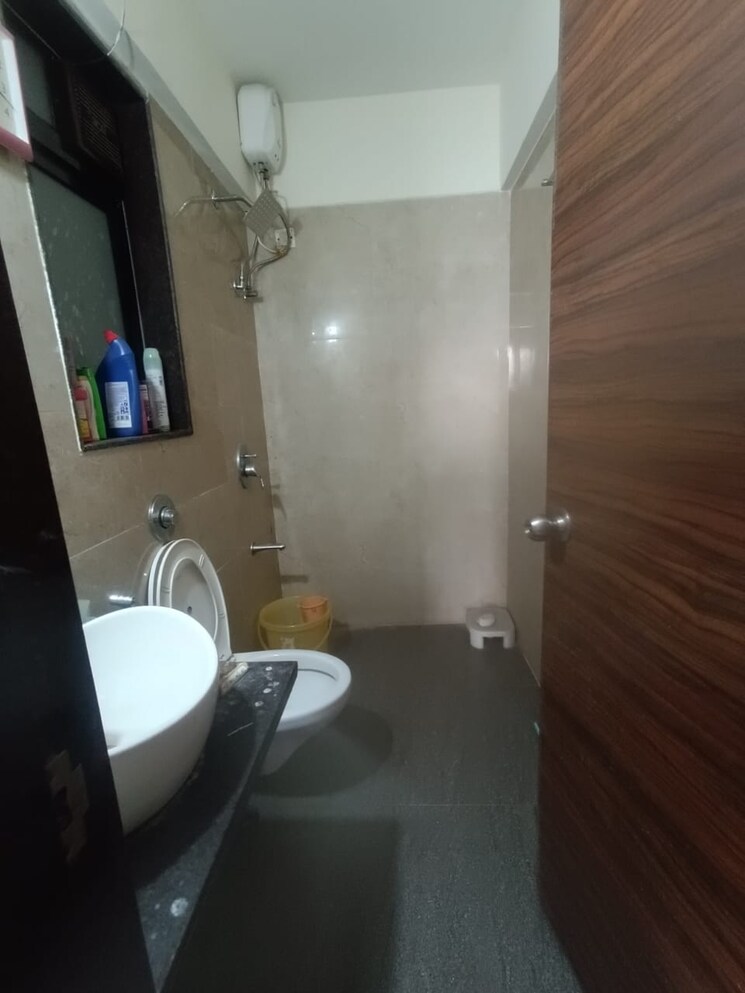 Attached Bathroom, crystal-armus 2 Bedroom 738 Sq.Ft. Apartment In Chembur Mumbai 9578736