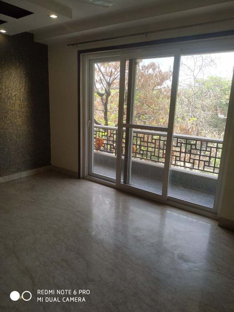 Living Room, saket 4 Bedroom 300 Sq.Yd. Builder Floor In Saket Delhi 9578773