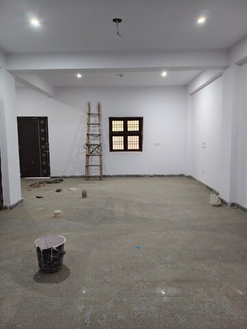 Parking in  Warehouse at Sector 63 – for Rent