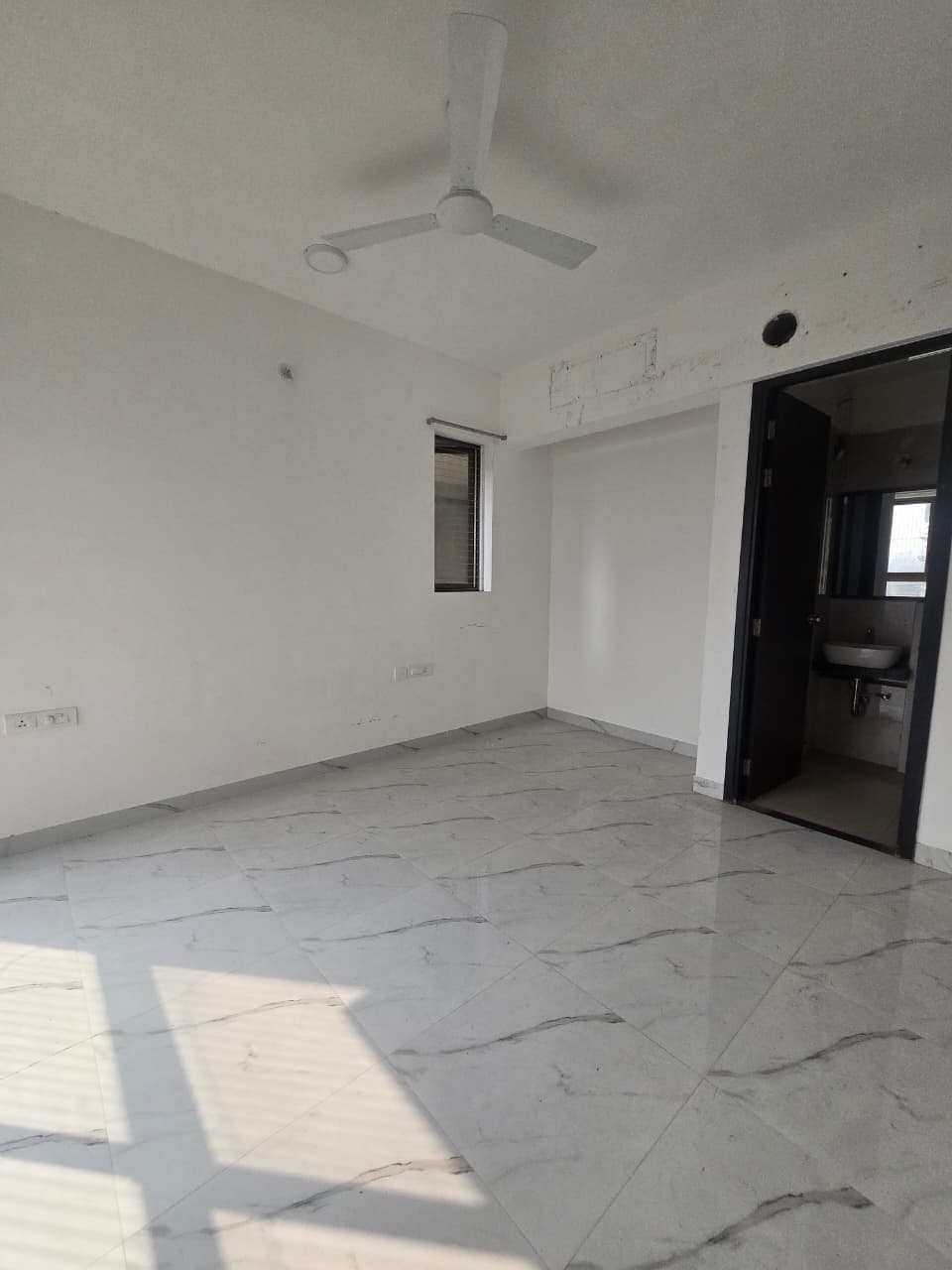 2 BHK Apartment For Rent in Cosmos Habitat