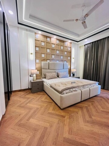 Bedroom in 4 BHK Builder Floor at Ansal API Esencia, Sector 67 – for Sale