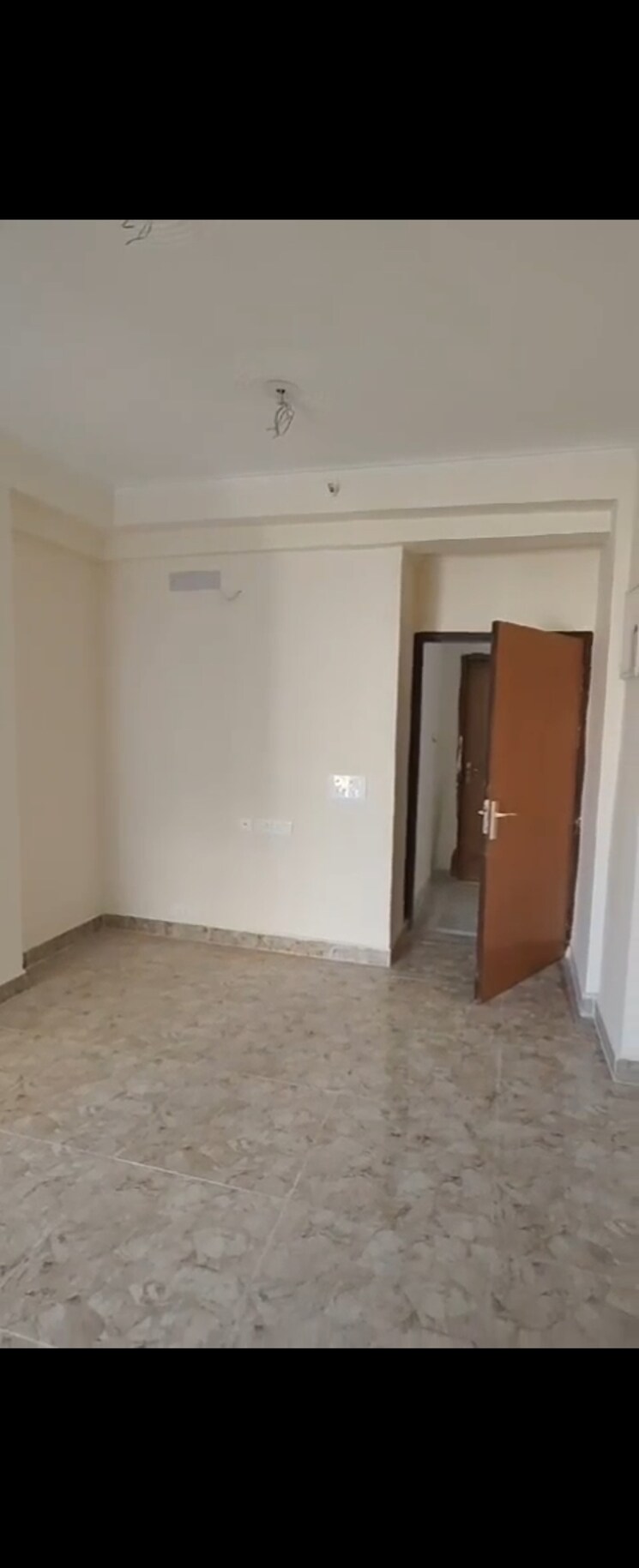 Room, vvip-addresses 4 Bedroom 2475 Sq.Ft. Apartment In Raj Nagar Extension Ghaziabad 9578826