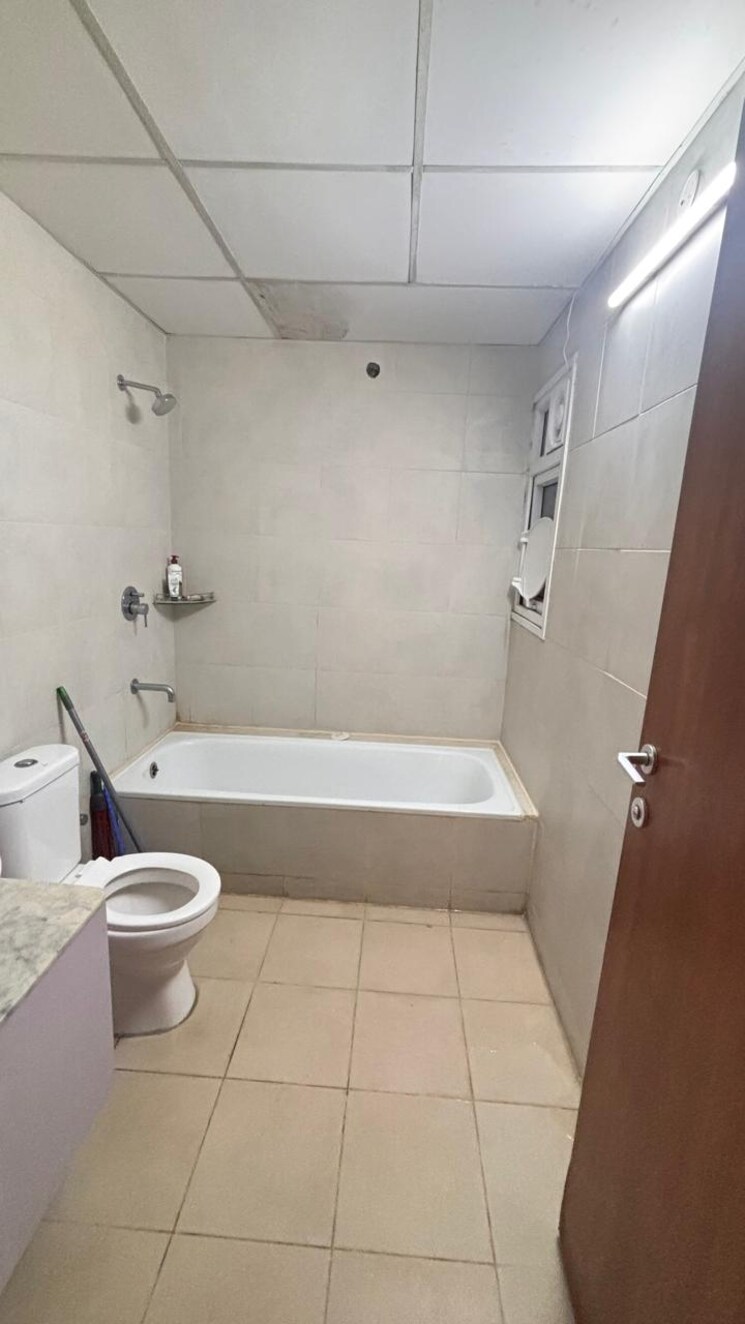 Bathroom, bhartiya-nikoo-homes 3.5 Bedroom 1917 Sq.Ft. Apartment In Thanisandra Main Road Bangalore 9578792