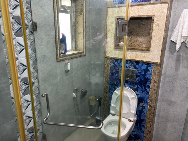 Bathroom, neumec-trishala-apartments 4 Bedroom 1408 Sq.Ft. Apartment In Dadar East Mumbai 9578839