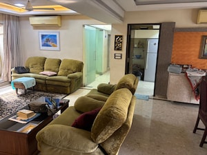 Living Room in 4 BHK Apartment at Neumec Trishala Apartments, Dadar East – for Sale