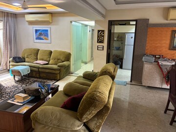 Living Room in 4 BHK Apartment at Neumec Trishala Apartments, Dadar East – for Sale