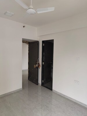 Room in 4 BHK Apartment at Diamond Garden, Chembur – for Sale