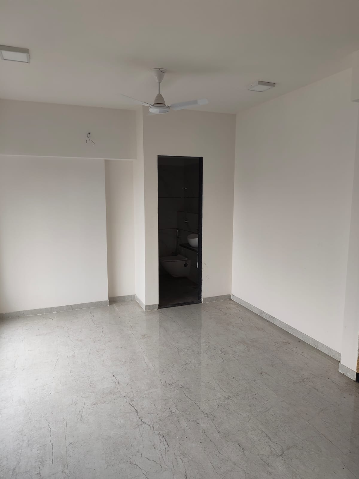4 BHK Apartment For Sale in Diamond Garden