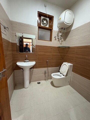 Bathroom in 3 BHK Independent House at Vrindavan Yojna – for Rent