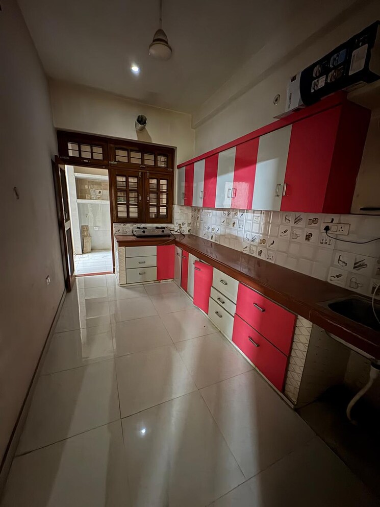 Kitchen, vrindavan yojna 3 Bedroom 2200 Sq.Ft. Independent House In Vrindavan Yojna Lucknow 9578844