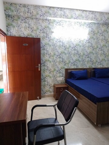 Furnished Amenities in  Pg at Sector 73 – for Rent