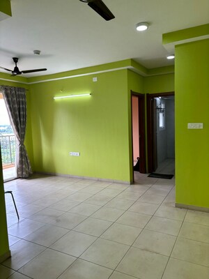 Room in 1.5 BHK Apartment at Bhartiya Nikoo Homes, Thanisandra Main Road – for Rent