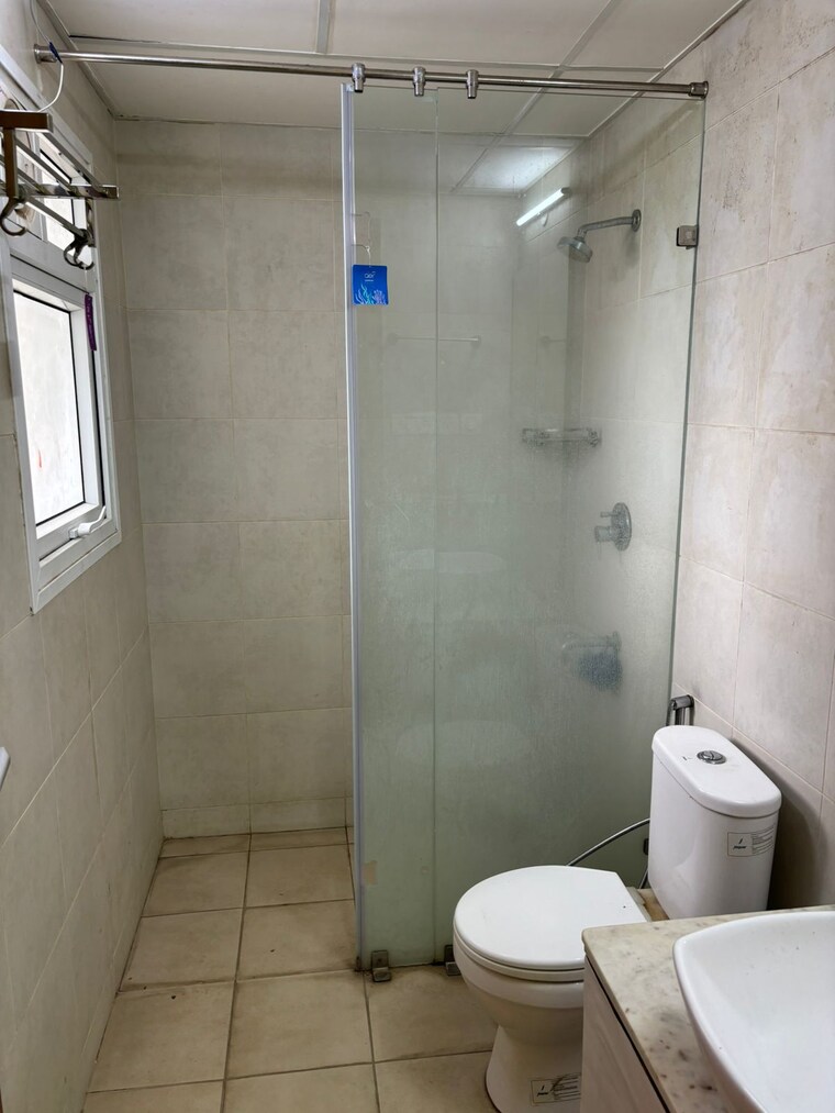 Bathroom, bhartiya-nikoo-homes 1.5 Bedroom 965 Sq.Ft. Apartment In Thanisandra Main Road Bangalore 9578838