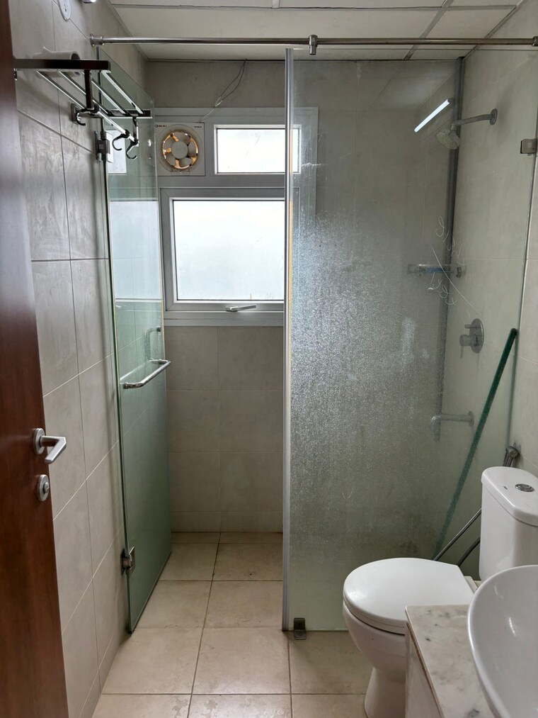 Bathroom, bhartiya-nikoo-homes 1.5 Bedroom 965 Sq.Ft. Apartment In Thanisandra Main Road Bangalore 9578838