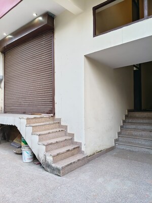 Staircase in  Warehouse at Sector 69 – for Rent