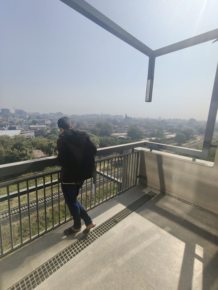 Balcony, united-world-trade-tower Commercial Office Space 535 Sq.Ft. In Makarba Ahmedabad 9578884