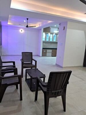 Team Area in 3 BHK Apartment at Omega Green Park, Faizabad Road – for Rent