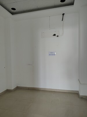 Room in  Office Space at Omaxe World Street, Sector 79 – for Rent