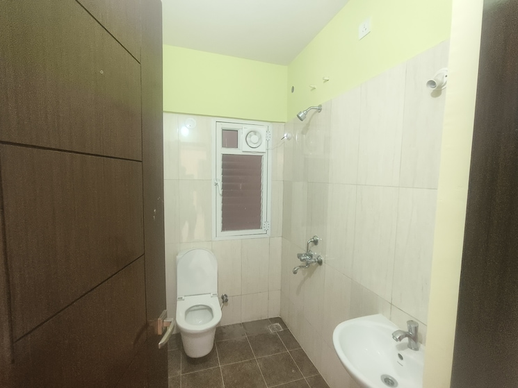 Bathroom, raheja-vistas 3 Bedroom 1540 Sq.Ft. Apartment In Nacharam Hyderabad 9578923