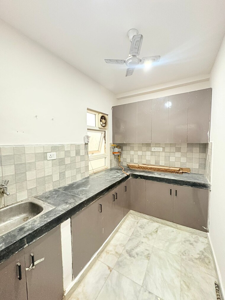 Kitchen, saket 2 Bedroom 900 Sq.Ft. Builder Floor In Saket Delhi 9578951