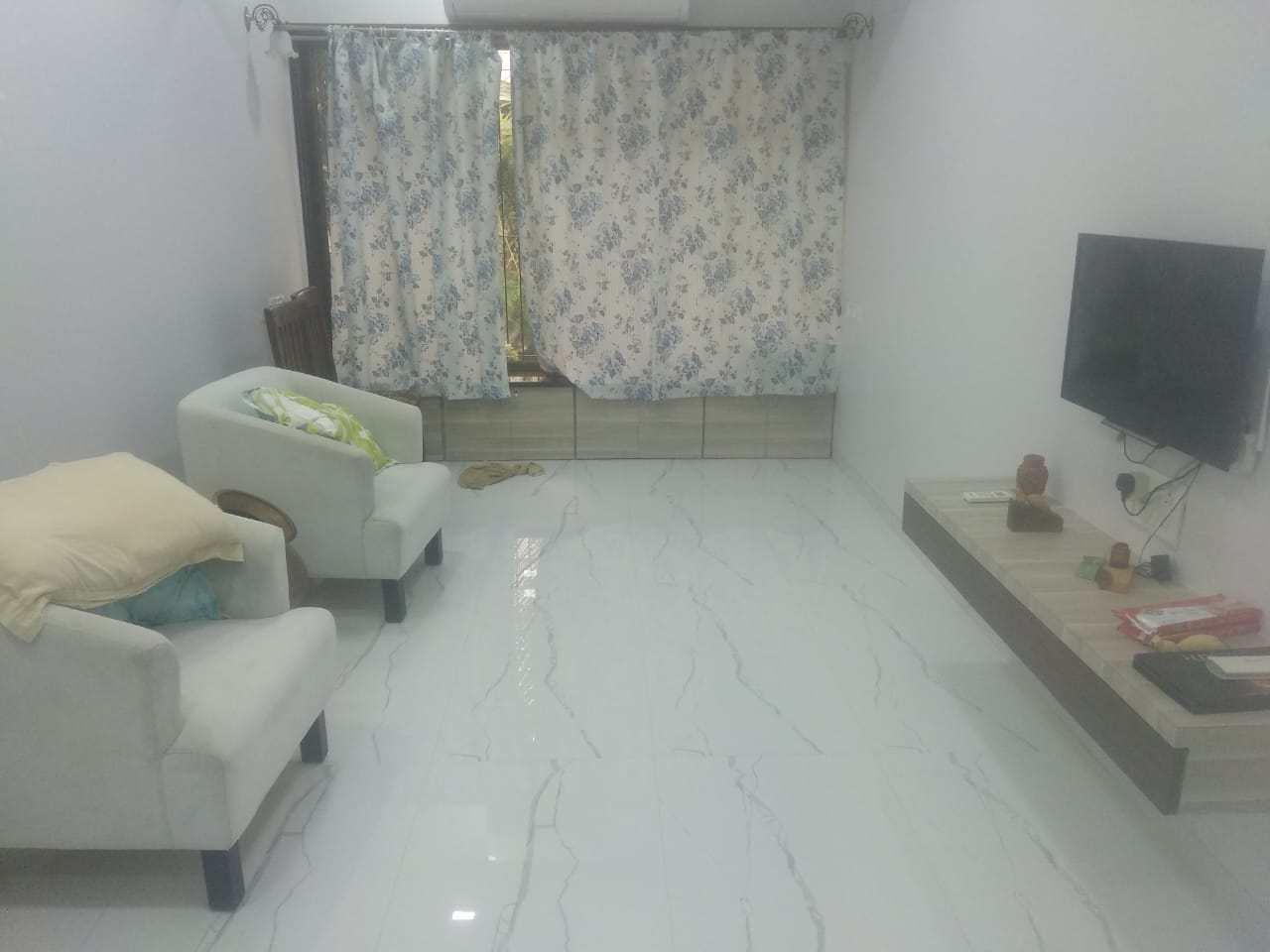 1 BHK Apartment For Rent in Owners Court