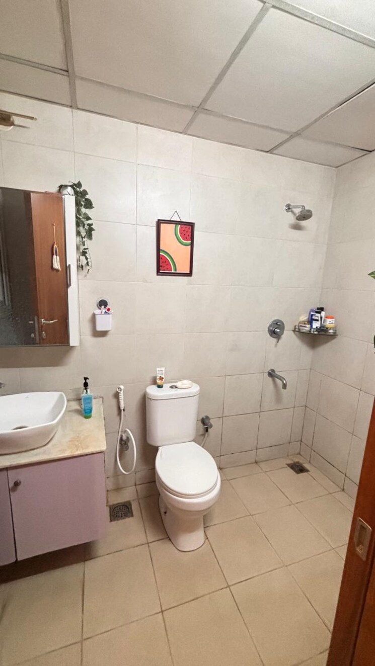Bathroom, bhartiya-nikoo-homes 3.5 Bedroom 1917 Sq.Ft. Apartment In Thanisandra Main Road Bangalore 9578956