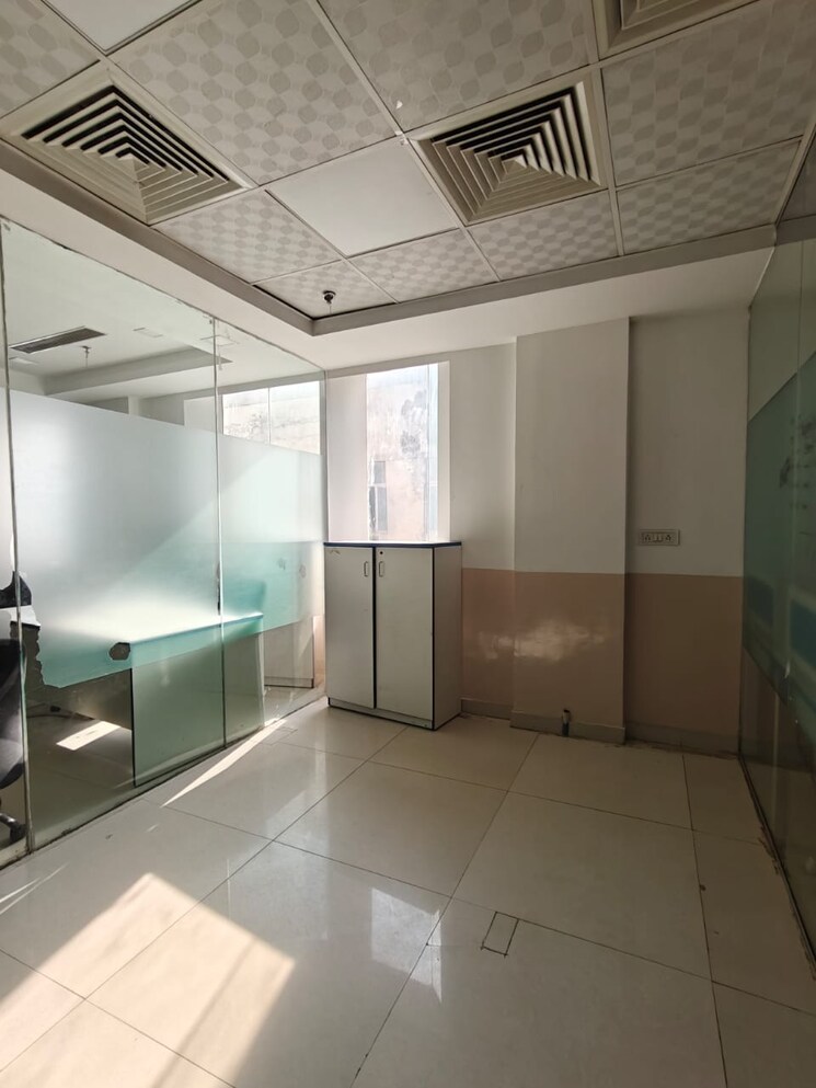 Kitchen, sector 44 Commercial Office Space 5000 Sq.Ft. In Sector 44 Gurgaon 9578978