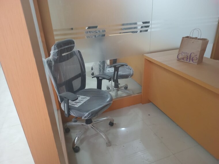 Team Area, vibhuti khand Commercial Office Space 1198 Sq.Ft. In Vibhuti Khand Lucknow 9578995