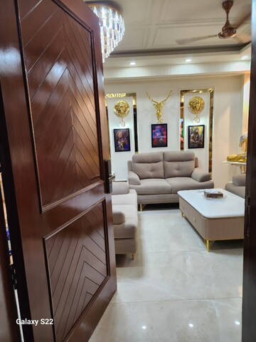 Master Bedroom in 3 BHK Builder Floor at Saket – for Rent