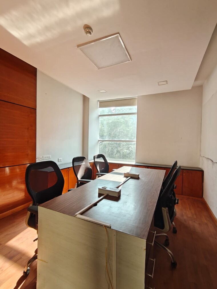 Team Area, sector 44 Commercial Office Space 5000 Sq.Ft. In Sector 44 Gurgaon 9579006