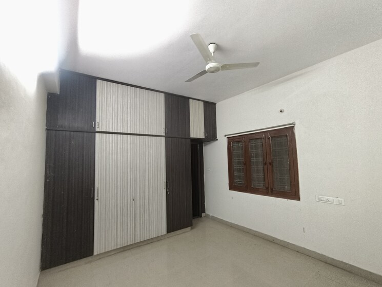 Room, uppal 3 Bedroom 2450 Sq.Ft. Apartment In Uppal Hyderabad 9578998