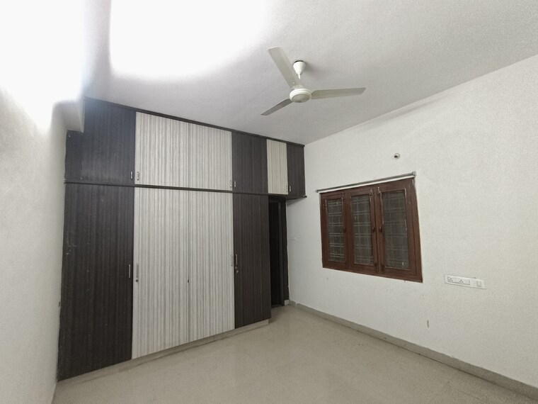 Room, uppal 3 Bedroom 2450 Sq.Ft. Apartment In Uppal Hyderabad 9578998