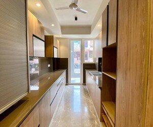 Kitchen in 4 BHK Builder Floor at BPTP Green Oaks, Sector 70a – for Sale