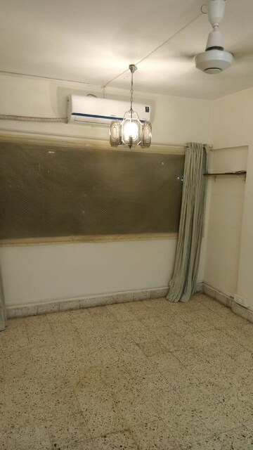 Bathroom in 1 BHK Apartment at Bandra West – for Rent