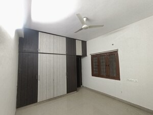 Room in 3 BHK Apartment at Uppal – for Rent