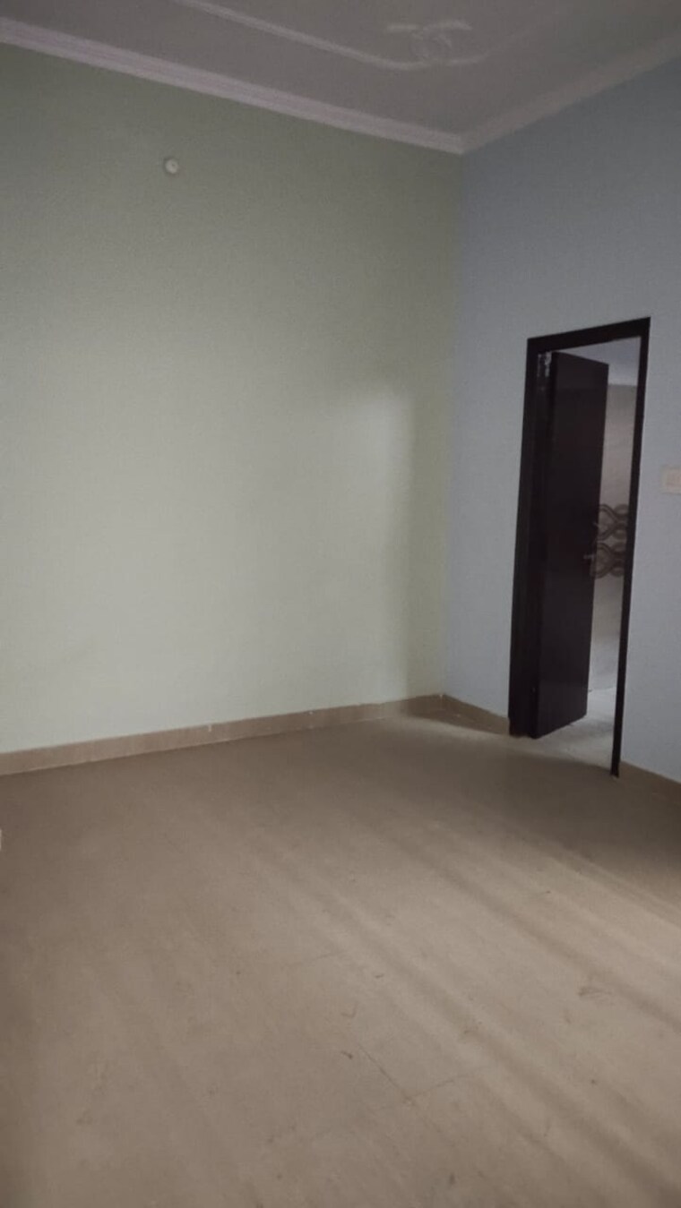 Room, gomti nagar 2 Bedroom 1000 Sq.Ft. Independent House In Gomti Nagar Lucknow 9579053