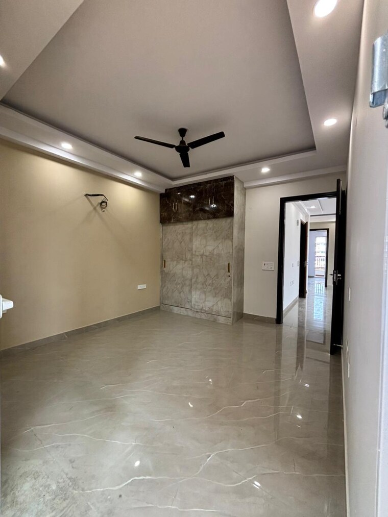 Room, ardee-city 3 Bedroom 1830 Sq.Ft. Apartment In Sector 52 Gurgaon 9579069