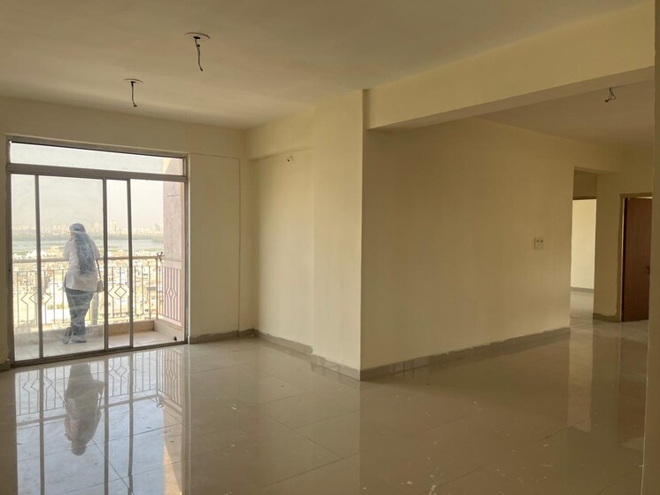 Room, jasola 3 Bedroom 1600 Sq.Ft. Apartment In Jasola Delhi 9579086