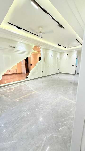 4 BHK Builder Floor For Sale in BPTP Green Oaks, Sector 70a